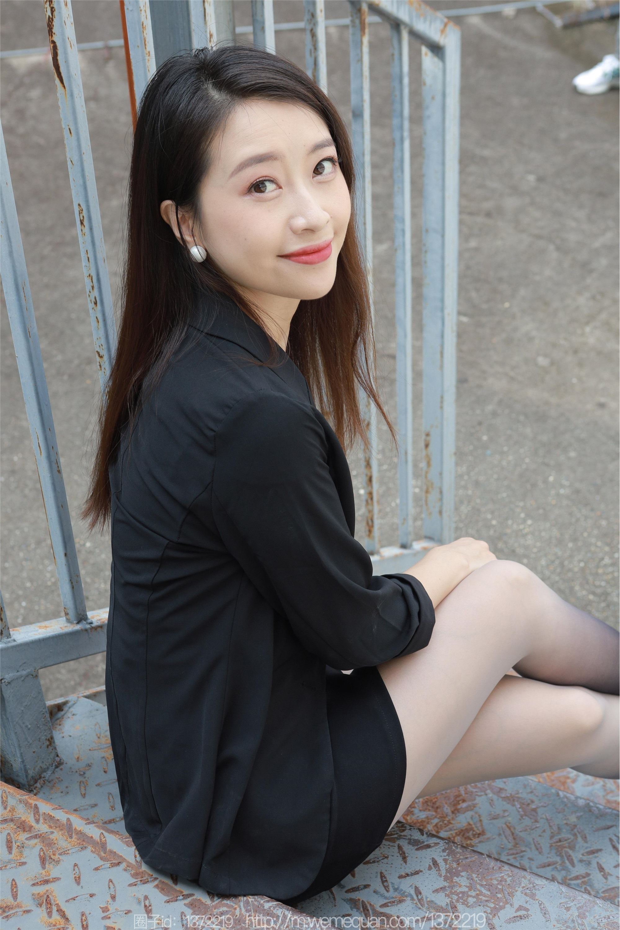 IESS异思趣向  2023.09.28 丝享家 1545 小婕《黑白灰渐变》